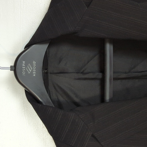 Theory Two Button Blazer - Picture 2 of 10